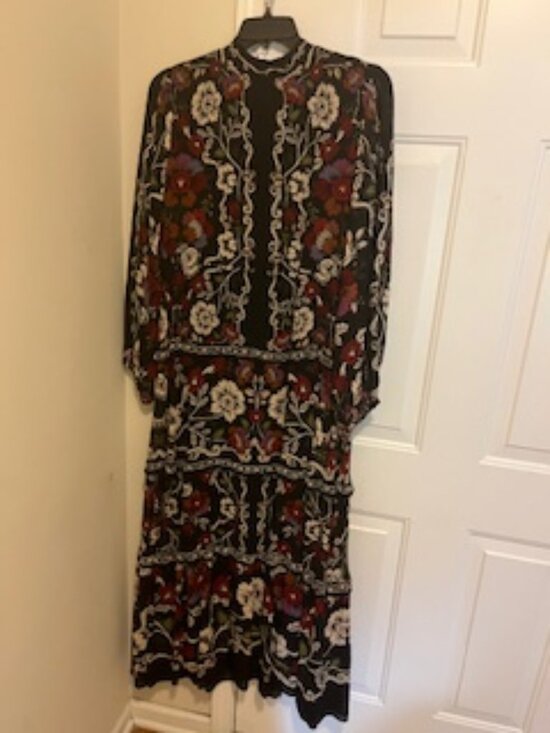 FARM Rio Dresses & Skirts - FARM RIO BLACK Rococo Flower elegant long-sleeve ruffled maxi dress - XL